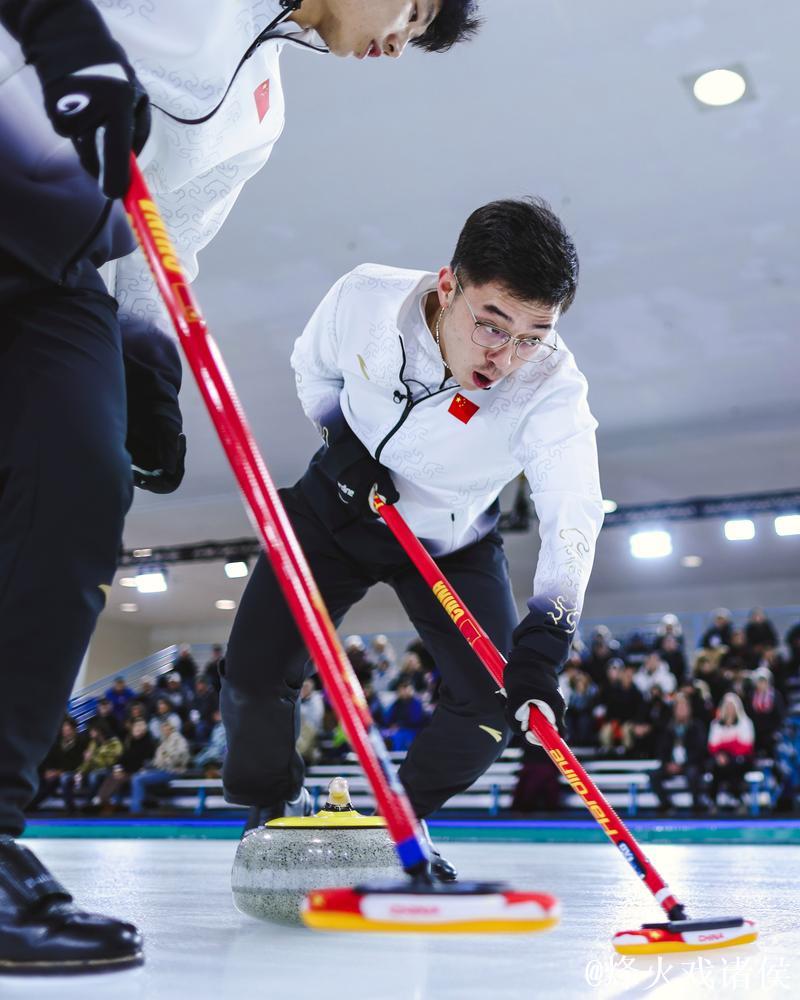 中国男子冰壶队不敌美国队