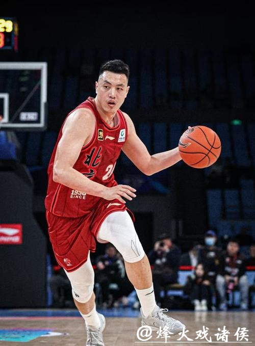 生涯第15个赛季感觉如何?翟晓川:依然有力量,依然挺有劲 生涯第15个赛季感觉如何?翟晓川:依然有力量,依然挺有劲